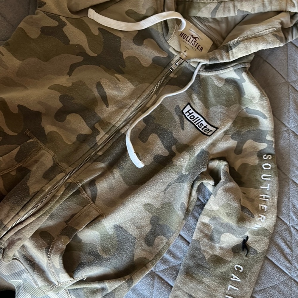 Junior small full zip down hoodie